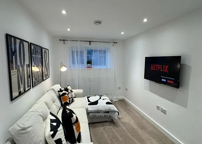 Cole Street Apartments - Stylish & Cosy Apartment