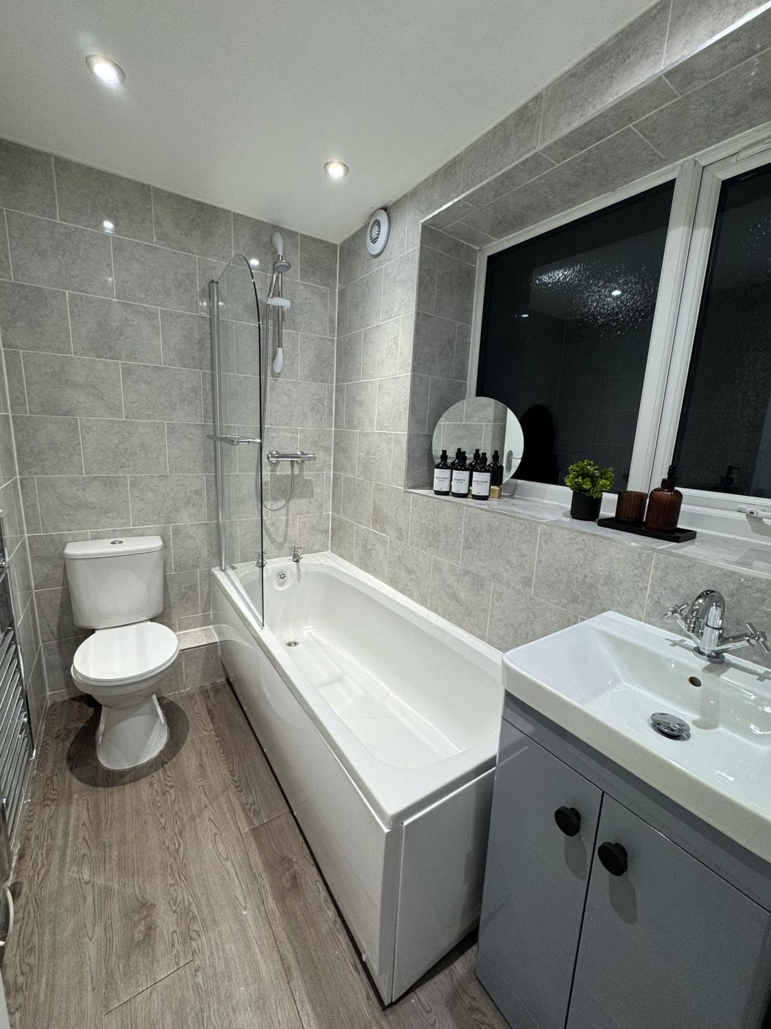Cole Street - Stylish & Cosy *